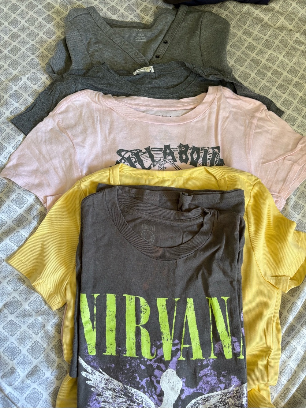 5 pack Graphic Short Sleeve Tees in Charcoal, Pink, Yellow & Gray